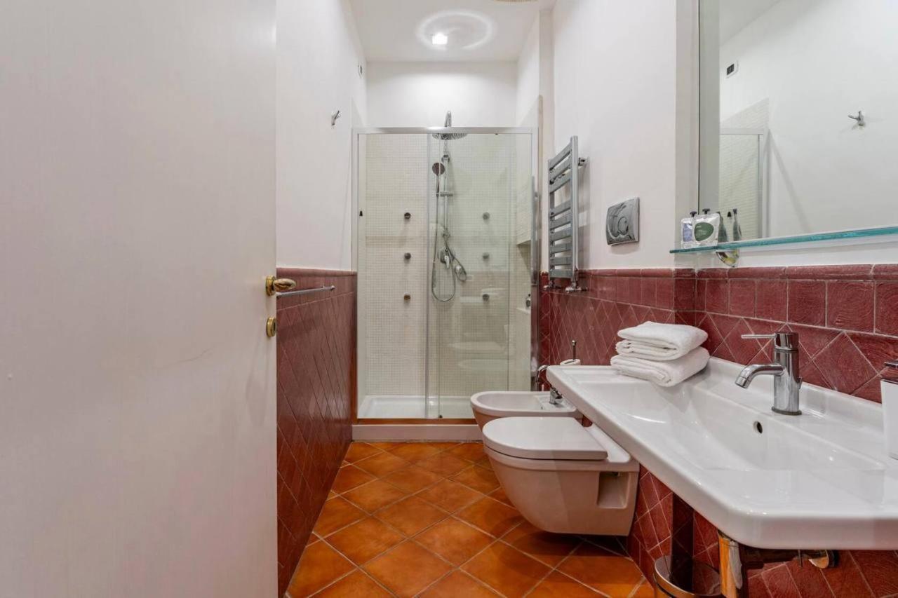 Fori Imperiali Luxe Mansion Hotel Rome Exterior photo