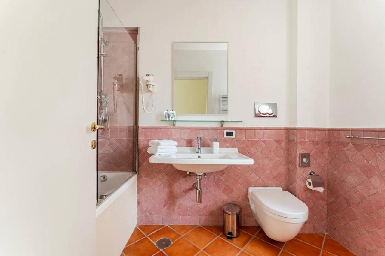 Fori Imperiali Luxe Mansion Hotel Rome Exterior photo